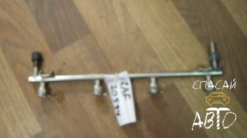 Opel Zafira B Рейка топливная (рампа) - OEM 5817307