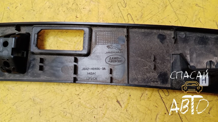 Land Rover Range Rover Velar Накладка двери багажника - OEM LR092771