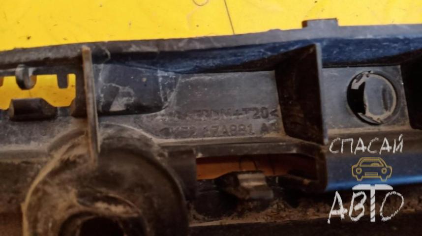 Land Rover Range Rover 4 Кронштейн заднего бампера