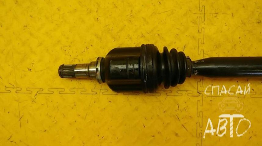 Toyota Corolla E15 Полуось передняя (привод)