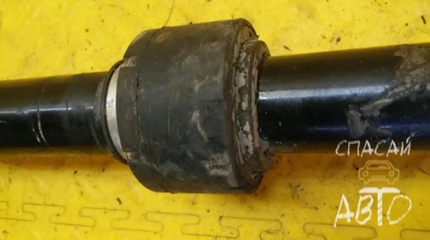 Toyota Corolla E15 Полуось передняя (привод)