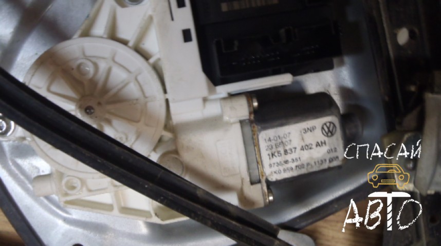 Volkswagen Jetta V Стеклоподъемник передний правый - OEM 1K5837462B