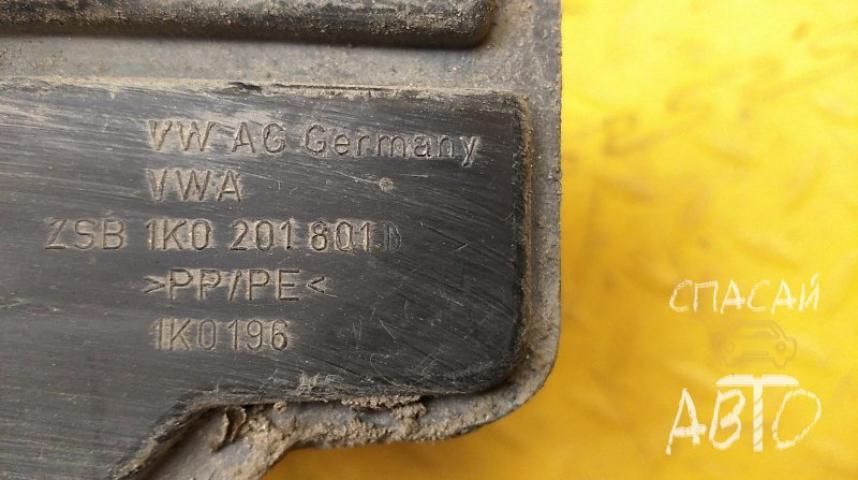 Volkswagen Golf 5 Абсорбер (фильтр угольный)