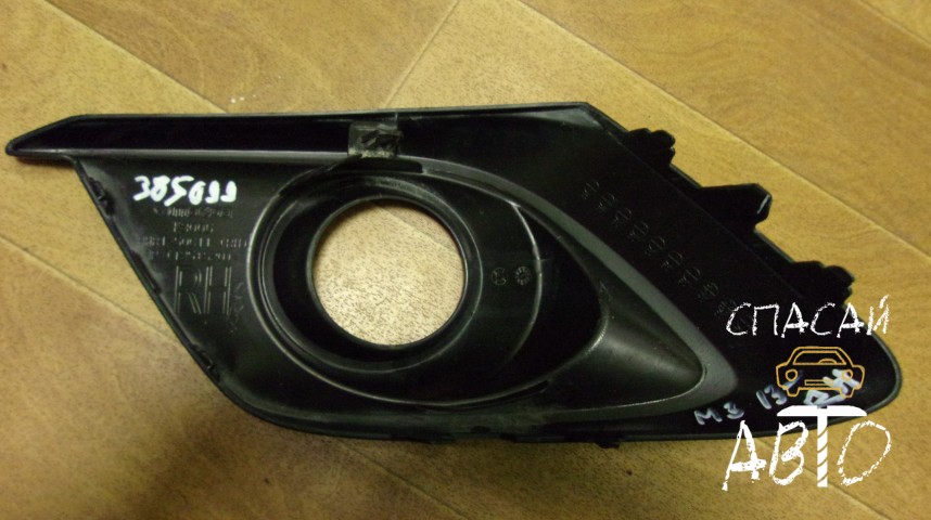 Mazda 3 (BM) Решетка в бампер - OEM BHR150C11A