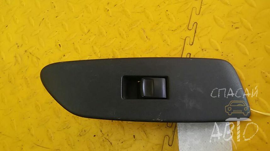 Toyota Auris (E15) Кнопка стеклоподъемника