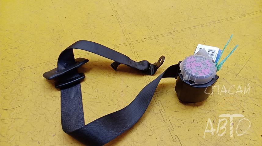 Opel Astra J Ремень безопасности