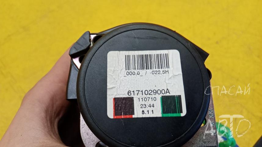 Opel Astra J Ремень безопасности