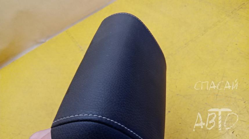 Opel Astra J Подголовник сиденья