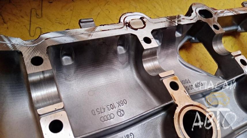 Audi A4 (B8) Головка блока