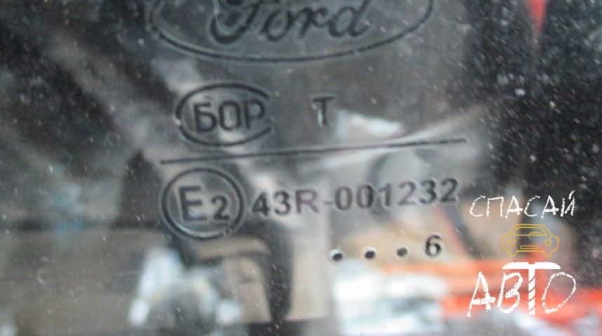 Ford Focus II Стекло двери задней правой - OEM 1317984