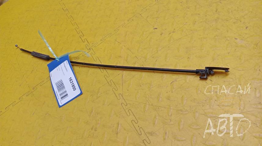 Volkswagen Golf V Трос открывания капота