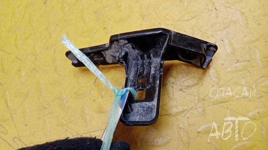 BMW X6 G06 Направляющая переднего бампера