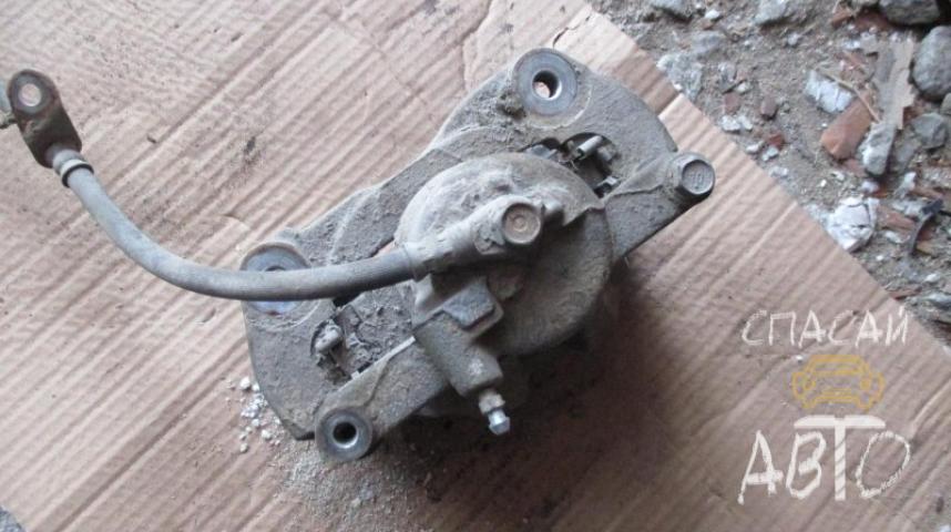 Toyota Corolla E15 Суппорт передний