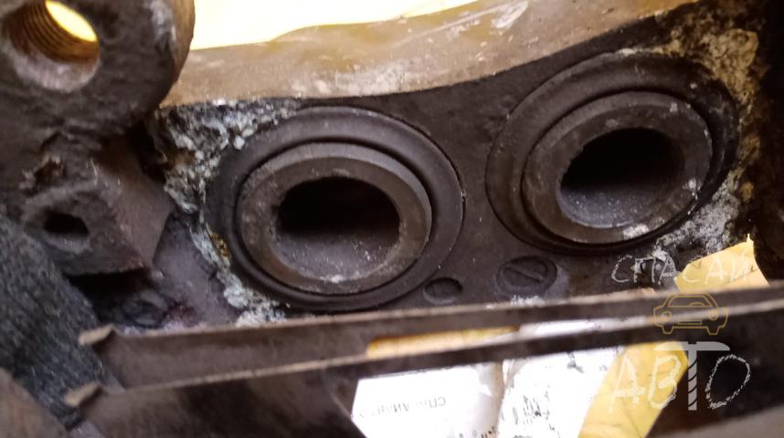 Mercedes-Benz W163 M-klasse (ML) Суппорт передний