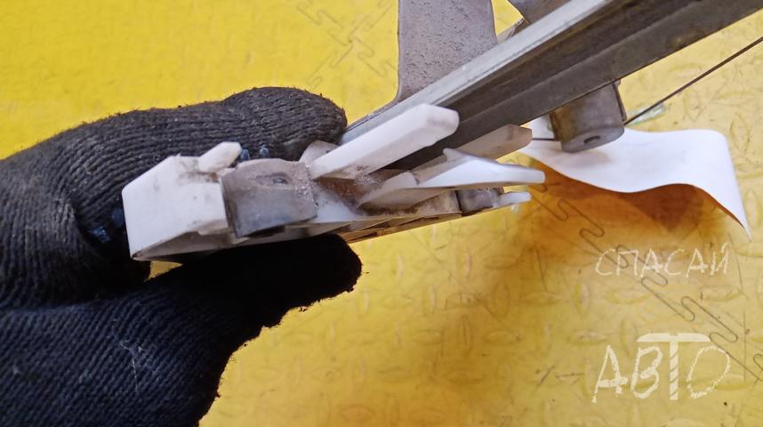 Ford Mondeo III (GE) Стеклоподъемник задний правый