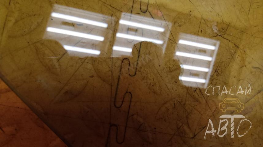 Lexus RX 300/330/350/400h Стекло двери передней правой