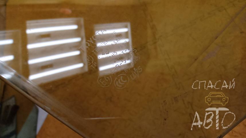 Lexus RX 300/330/350/400h Стекло двери передней правой