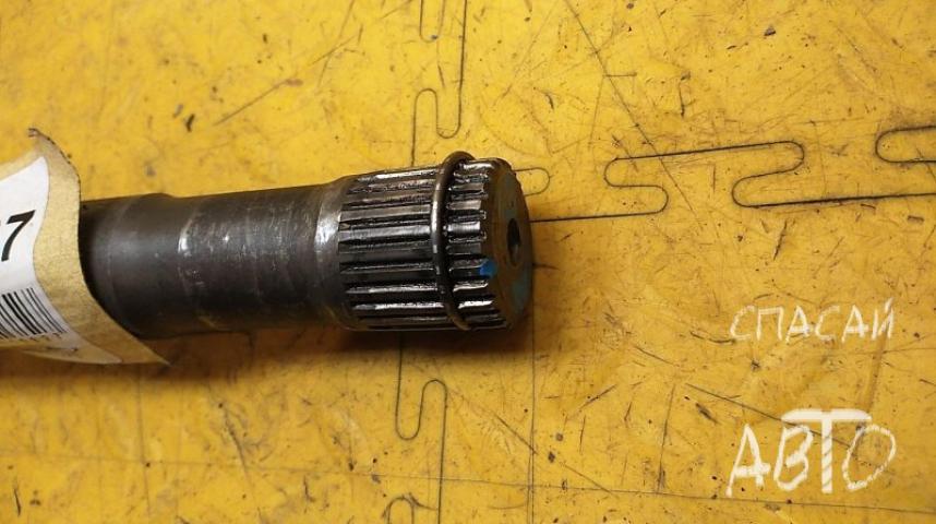 Nissan Navara (D40) Полуось передняя (привод)