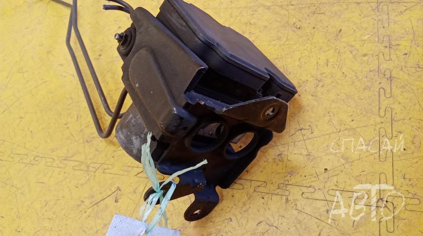 Mercedes-Benz Sprinter (901-905)/Sprinter Classic (909) Блок ABS (насос)