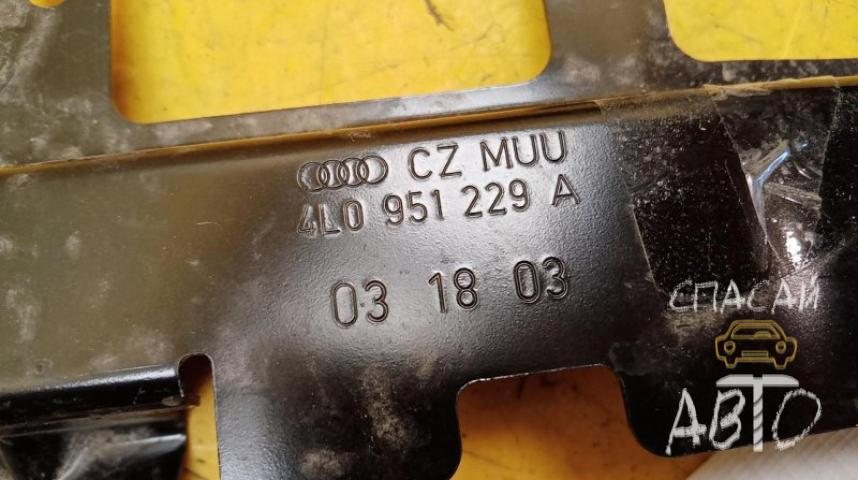 Audi Q7 (4L) Кронштейн (сопут. товары)